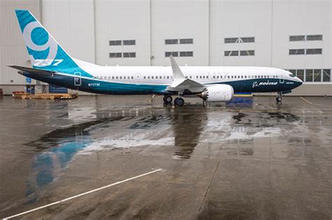 Boeing Presenta El Primer Max Avion Revue Internacional