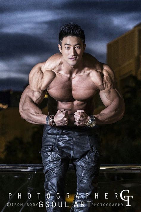 Bodybuilder Korean Hwang Chul Soon 황철순 Bodybuilding Big