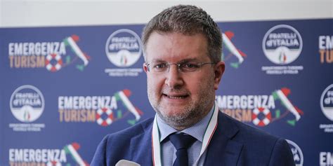 L Europarlamentare Carlo Fidanza E Il Deputato Giangiacomo Calovini Di