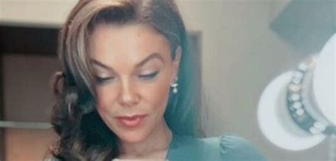 Corrie S Faye Brookes Wows Fans By Posing Completely Nude In Intimate Bath Snap Big World Tale