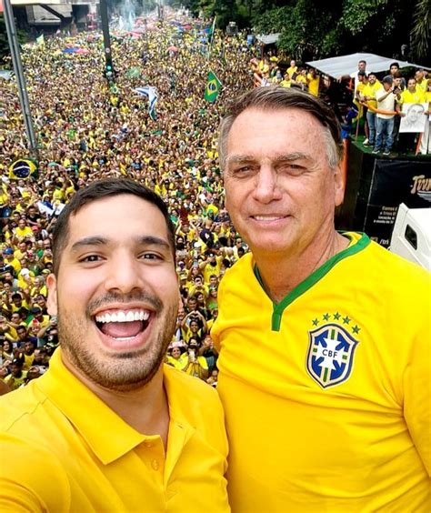 Bolsonaro virá a Fortaleza para anunciar apoio a André Fernandes pré