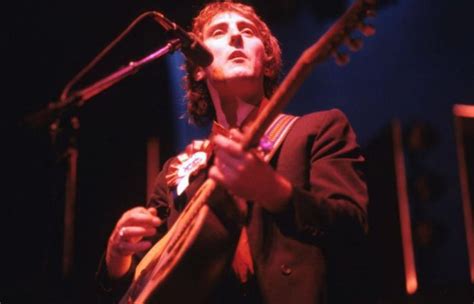 Muere El Guitarrista Denny Laine Cofundador De Los Wings Con Paul Mccartney Y Los Moody Blues