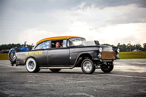 Mike Finnegan Runs His Best Pass Ever In Blasphemi At Drag Week