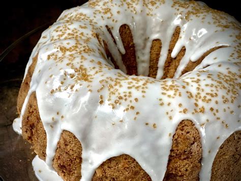 Apple Spice Bundt Cake With Rum Glaze Recipe Alton Brown