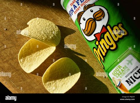 Pringles Hi Res Stock Photography And Images Alamy