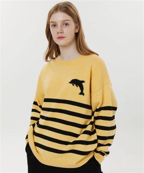 Musinsa Wai Kei Big Dolphin Logo Stripe Crew Neck Knit Yellow