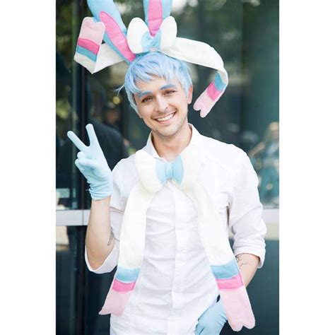 Sylveon Gijinka Cosplay Amino