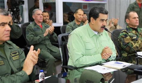 Nicol S Maduro Pede Que Todos Seus Ministros Renunciem