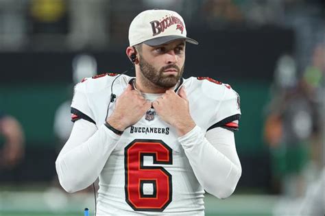 Baker Mayfield Takes Batting Practice At Yankees Spring Training