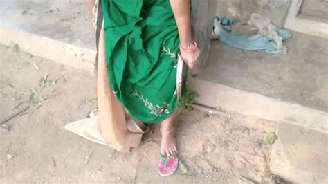 Desi Indian Mature With A Giant Asshole Milks Her Own Tits In A Hotntubes