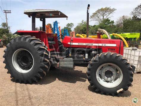 Trator Massey ferguson MF 297 usado à venda em Sao martinho Rio grande