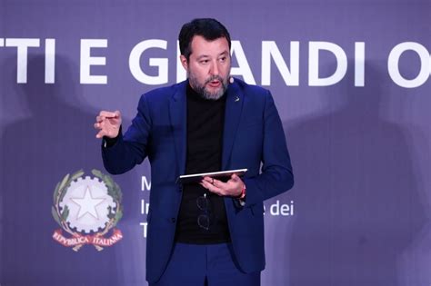 Salvini Torna A Parlare Di Energia Nucleare Facciamo Una Centrale A