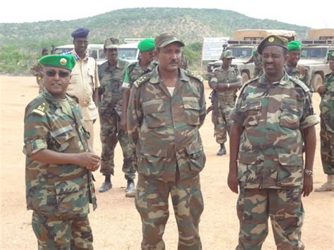 Wararka Maanta Isniin Nov Amisom Oo Tababar Ciidan Ugu Soo