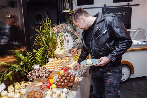 Slobodna Dalmacija Ljubav rođena među oblacima sin našeg poznatog