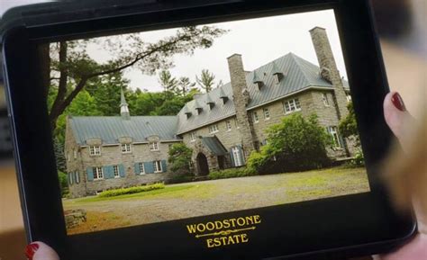 The Haunted House In The Sitcom Ghosts Hooked On Houses