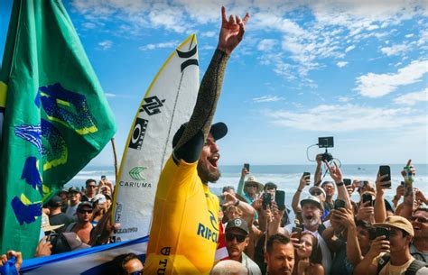 Filipe Toledo Conquista O Bicampeonato Mundial De Surfe Na Wsl Ligado