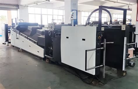 High Quality 6000 Sheets Hour Automatic Spot UV Coating Machine China