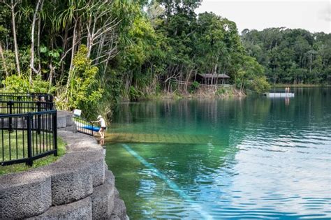 Lake Eacham Day Use Area Crater Lakes National Park Parks And