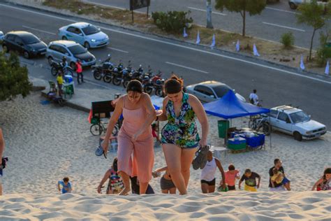 Pôr do sol na duna de Sabiaguaba é point no fim de semana