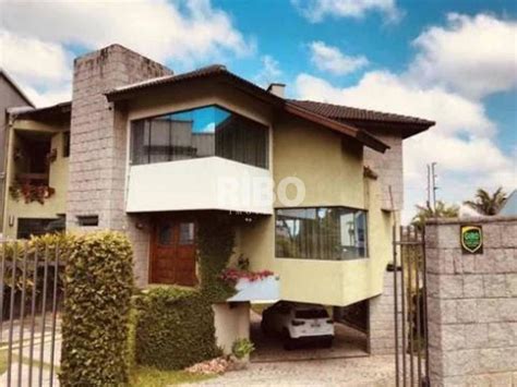 Casa na Rua Generis Calvo 72 Tarumã em Curitiba por R 2 600 000