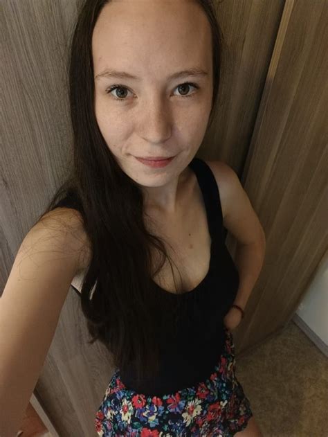 Today I Take My New Dresses R Selfie