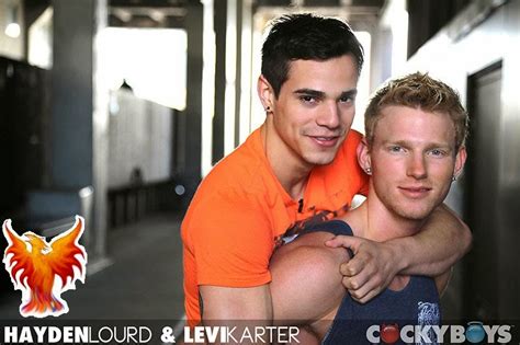 New Gay Connection A conexão gay que você precisa Hayden Lourd e Levi Karter Louro e