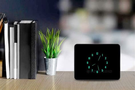 This Unique Desk Clock Features A Vacuum Fluorescent Display