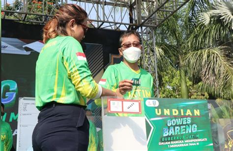 Bank Jatim Support Kegiatan Gowes Bareng Gubernur Jatim Momen Bisnis