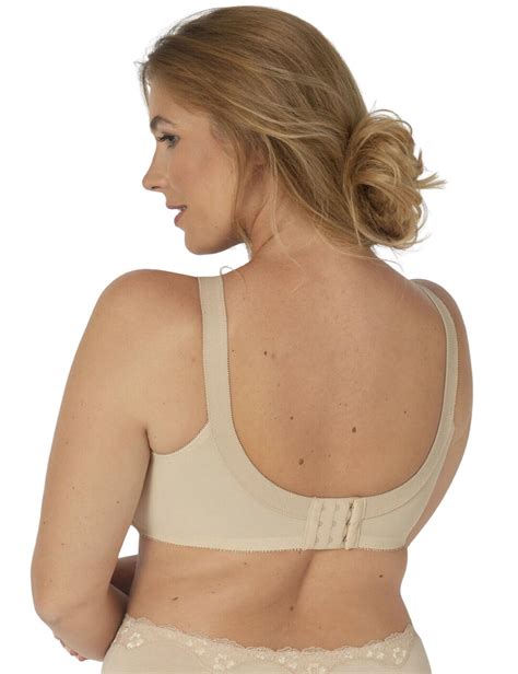 10166213 Triumph Doreen Classic Non Wired Bra 10166213 Skin Belle