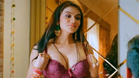 Raat Baaki Baat Baaki Part 2 EP5 Hot Hindi ULLU Web Series TeenXhub