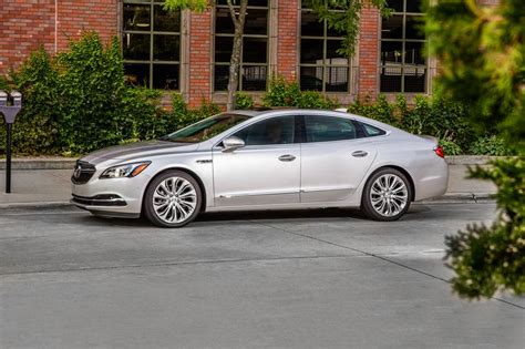2019 Buick Lacrosse Pictures 92 Photos Edmunds