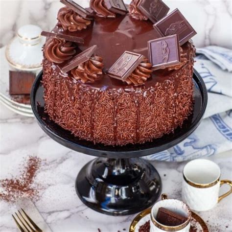 Images Of Chocolate Cake For Birthday