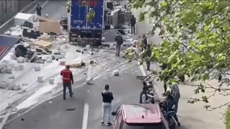 ¡impactante Accidente En Autopista Central Camión Colisiona Y Provoca