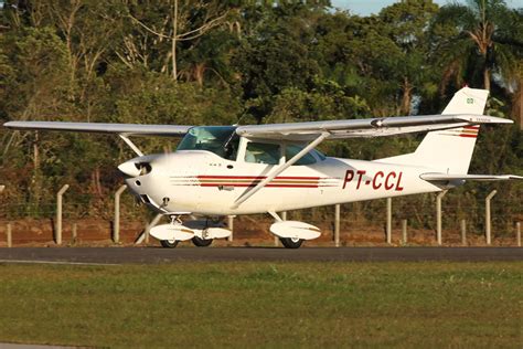 История легкомоторного самолета Cessna 172 - Московский портал