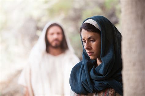 María Magdalena Escucha La Voz De Cristo