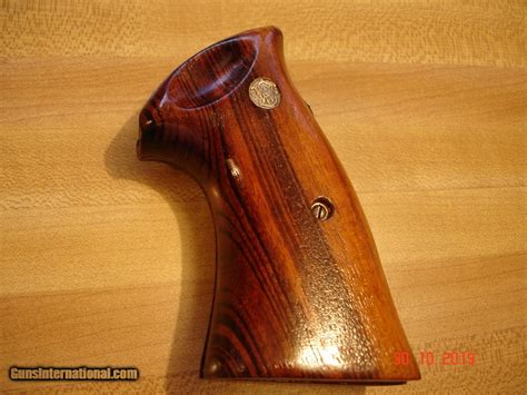 Smith Wesson L Frame Smooth Goncalo Alves Stocks Square Butt Vintage