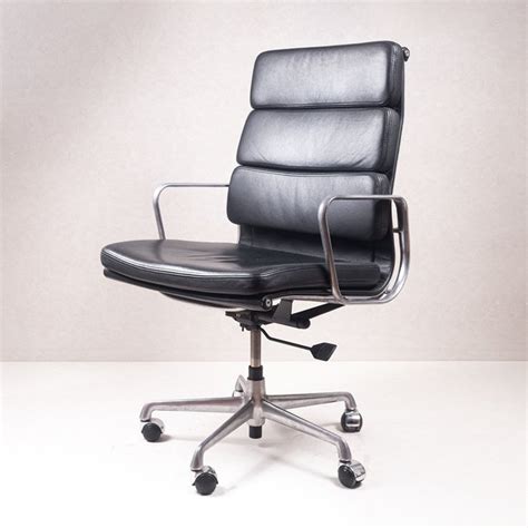 ICF Charles Ray Eames Office Chair EA219 Aluminium Leather