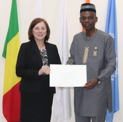 Diplomatie Martine Moreau Nouvelle Ambassadrice Du Canada Au Togo