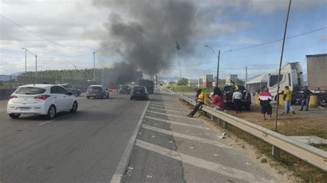 Santa Catarina Amanhece Novos Pontos De Bloqueios Na Br