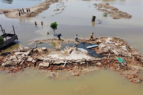 Pakistan Verheerende Überschwemmungen mit über 1160 Toten