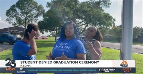 Edna Student Was Not Allowed To Walk During Graduation News