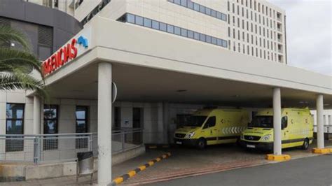 Un Hombre Agrede A Varios Sanitarios En El Hospital Insular De Gran Canaria