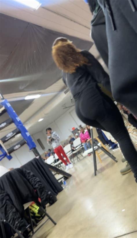 Big Thick Ass At A Event Ass Forum