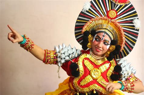 ಯಕ್ಷಗಾನದ ಬಗ್ಗೆ ಮಾಹಿತಿ ಯಕ್ಷಗಾನ ಎಂದರೇನು ಇದು ಎಲ್ಲಿ ಪ್ರಸಿದ್ಧಿಯನ್ನು