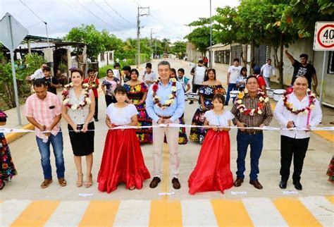 Entrega Rutilio Escand N Pavimentaci N De Calles En Huehuet N Asich