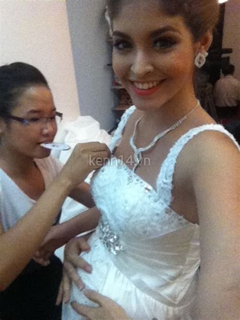 L Nh Hot Girl Andrea Kh N B Ng B U