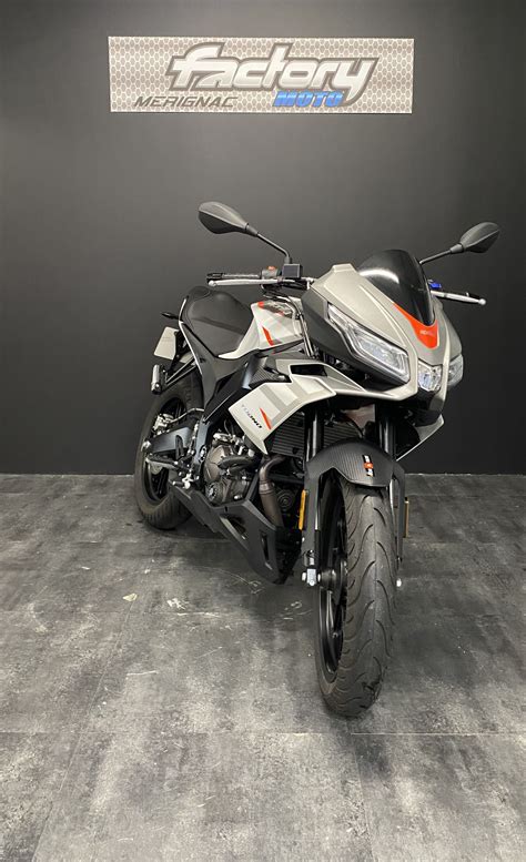 Aprilia Tuono Abs Cm Moto Roadster Km Gris