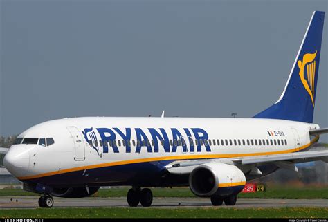 EI DHA Boeing 737 8AS Ryanair Pawel Cieplak JetPhotos