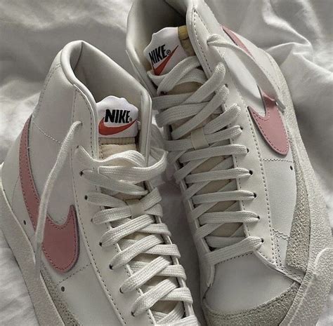 Nike Blazers White Nike Shoes Pink Nikes White Nikes Cute Nike