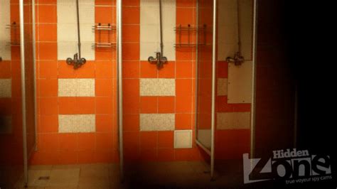 Nude Girls Are Caught In Changeroom Showroom Bath Page